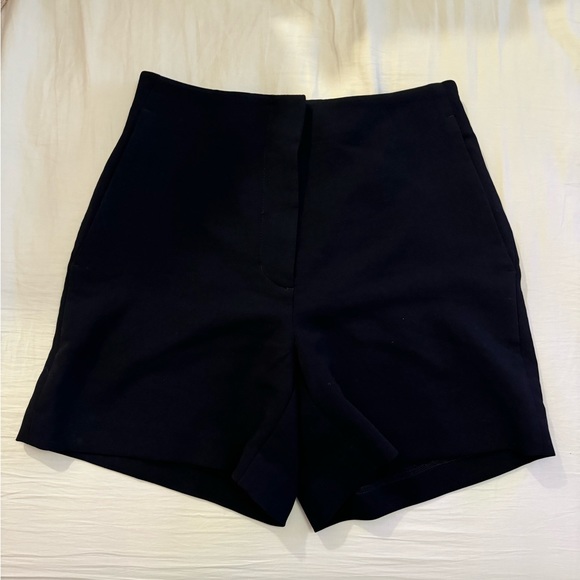 Wilfred Sonata 5’ Shorts - Picture 3 of 4